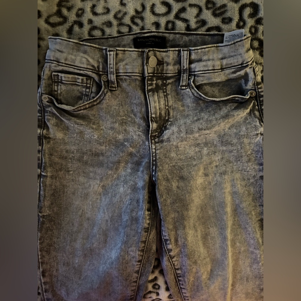 Banana Republic Women’s Acid Wash Jeans-Size 26